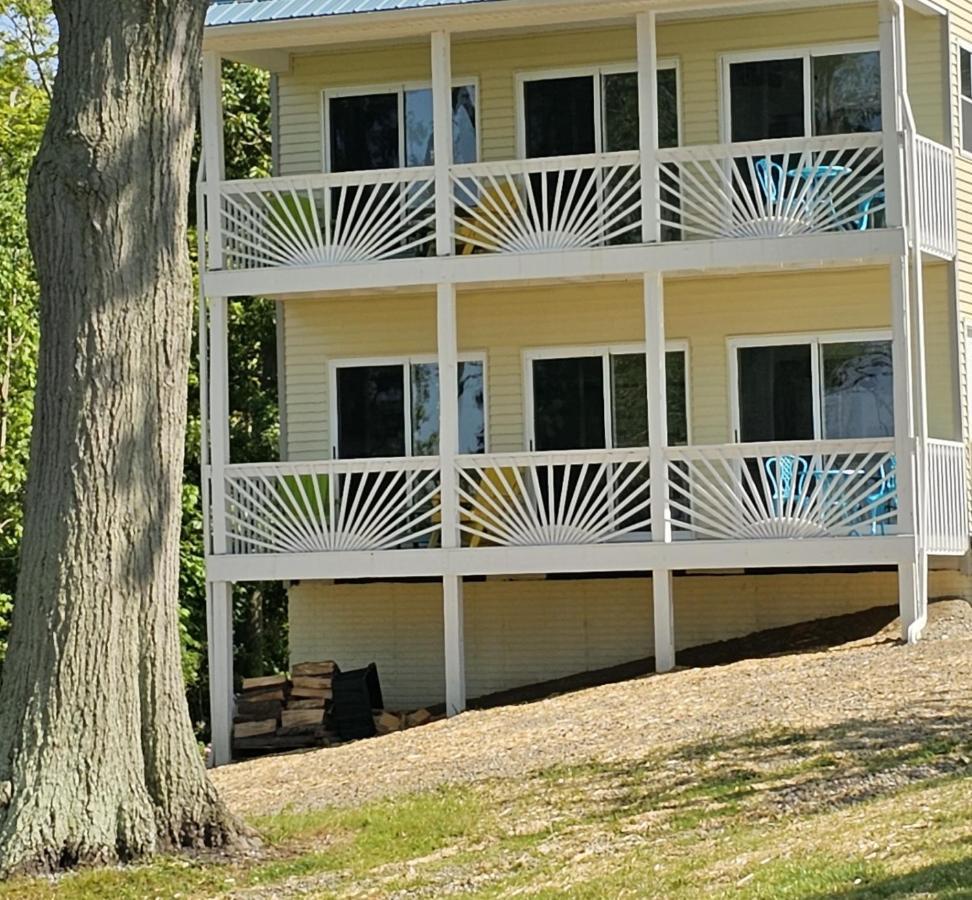 Seaside Lake-Front Cottage Madison Esterno foto